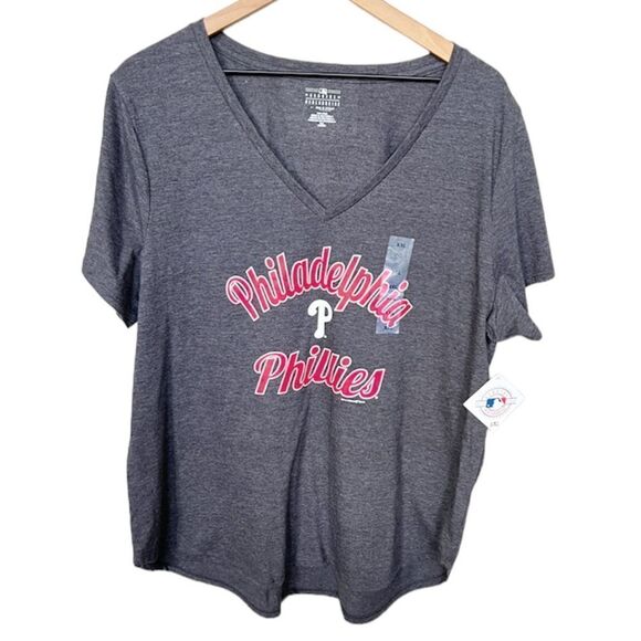 NWT MLB Genuine Merchandise Philadelphia Phillies V-Neck T-Shirt Heather Grey - Picture 1 of 5